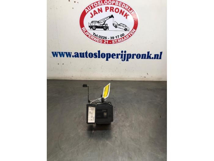 ABS pump from a Ford Focus 3 1.0 Ti-VCT EcoBoost 12V 100 2012