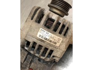 Dynamo van een Fiat Panda (169) 1.1 Fire 2008