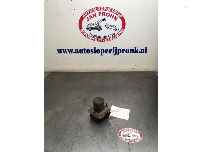Gebrauchte ABS Pumpe Iveco New Daily III 35C10V 2.3 HPI Unijet 16V Preis € 400,00 Margenregelung angeboten von Autosloopbedrijf Jan Pronk B.V.
