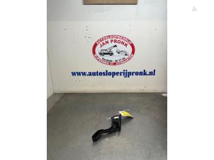 Used Accelerator pedal Nissan Pixo (D31S) 1.0 12V Price € 25,00 Margin scheme offered by Autosloopbedrijf Jan Pronk B.V.