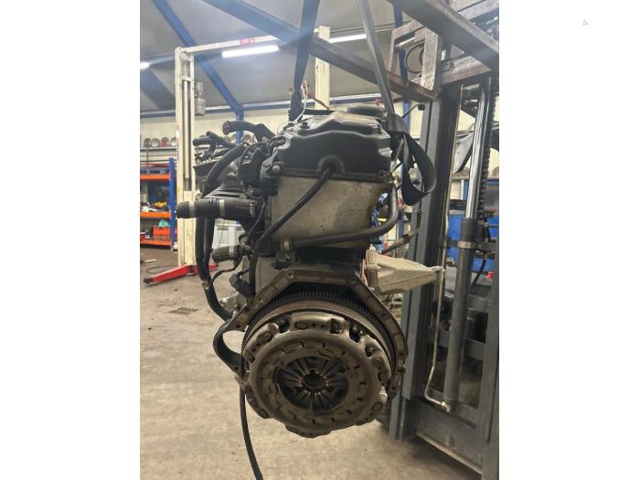 Engine from a Mercedes-Benz Vito (639.6) 2.2 109 CDI 16V 2004