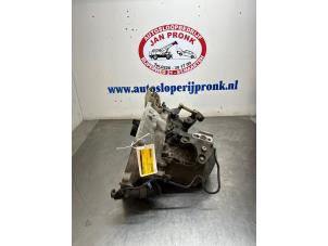 Used Gearbox Peugeot 207 CC (WB) 1.6 16V Price € 350,00 Margin scheme offered by Autosloopbedrijf Jan Pronk B.V.