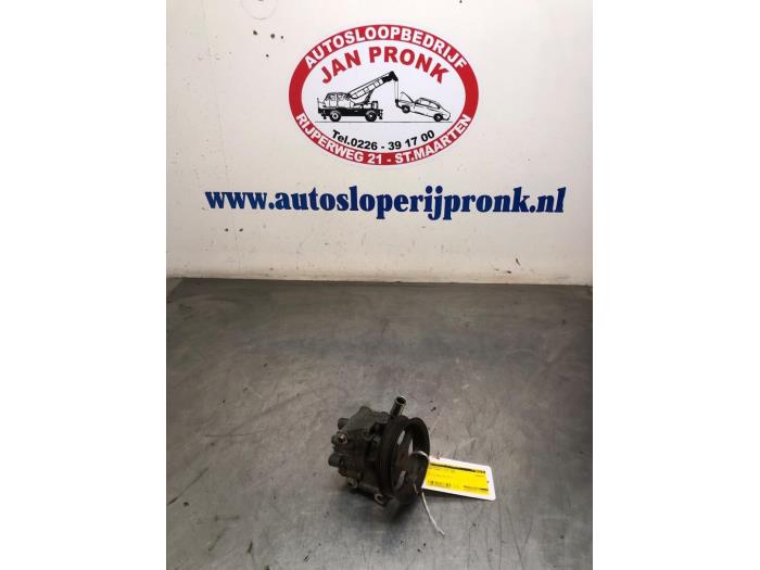 Usagé Pompe de direction Ford Transit Connect 1.8 Tddi Prix € 35,00 Règlement à la marge proposé par Autosloopbedrijf Jan Pronk B.V.