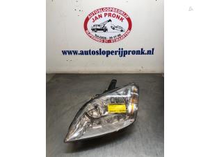 Used Headlight, left Ford Focus C-Max 1.8 TDCi 16V Price € 40,00 Margin scheme offered by Autosloopbedrijf Jan Pronk B.V.
