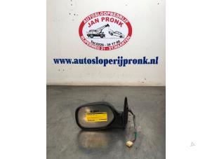 Used Wing mirror, left Toyota Yaris Verso (P2) 1.3 16V Price € 50,00 Margin scheme offered by Autosloopbedrijf Jan Pronk B.V.