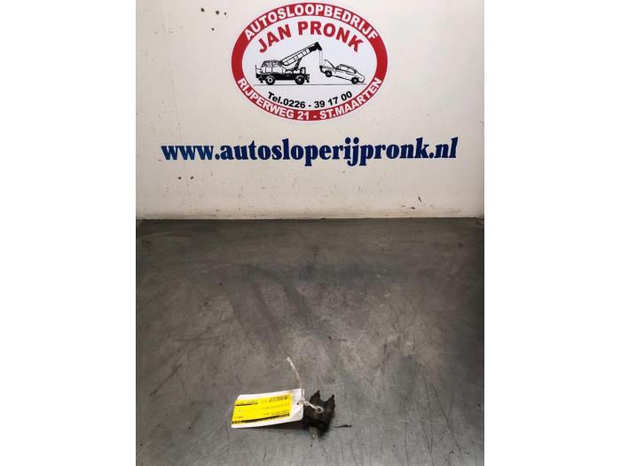 Begagnade EBD-system Nissan Pixo (D31S) 1.0 12V Pris € 25,00 Marginaltabell erbjuds av Autosloopbedrijf Jan Pronk B.V.