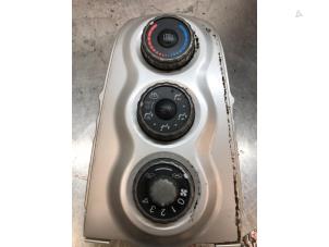 Used Heater control panel Toyota Yaris II (P9) 1.3 16V VVT-i Price € 30,00 Margin scheme offered by Autosloopbedrijf Jan Pronk B.V.