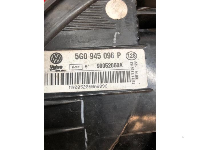 Rücklicht rechts van een Volkswagen Golf VII (AUA) 1.2 TSI BlueMotion 16V 2014