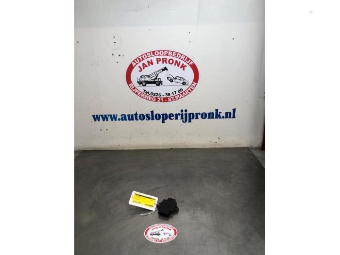 Używane Modul zaplonowy Daihatsu Cuore (L251/271/276) 1.0 12V DVVT Cena € 25,00 Procedura marży oferowane przez Autosloopbedrijf Jan Pronk B.V.