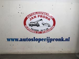 Używane Uchwyt drzwi lewych wersja 2-drzwiowa Toyota Aygo (B10) 1.0 12V VVT-i Cena € 25,00 Procedura marży oferowane przez Autosloopbedrijf Jan Pronk B.V.