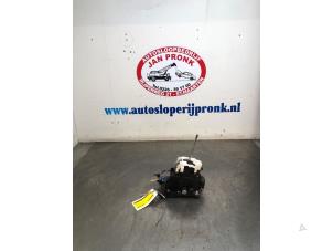 Used Automatic gear selector Peugeot 107 1.0 12V Price € 25,00 Margin scheme offered by Autosloopbedrijf Jan Pronk B.V.
