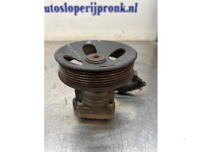 thumbnail image 2 of Refurbished Power Steering Pump For Kia Carnival I & II 2.9 TD / CRDI (1999-2006) 2 of 4