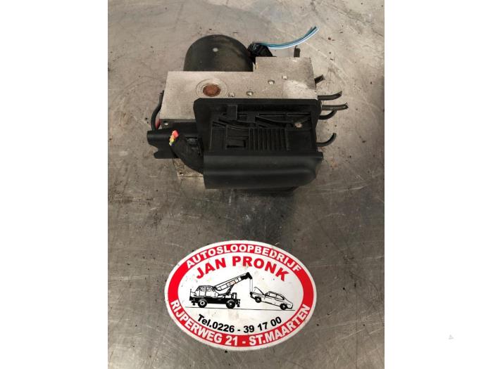 Used ABS pump Mercedes S (W220) 4.3 S-430 V8 24V Price € 50,00 Margin scheme offered by Autosloopbedrijf Jan Pronk B.V.