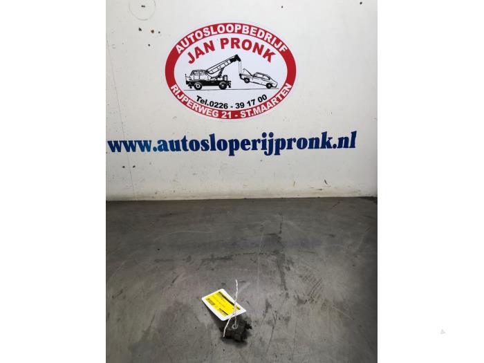 Begagnade EBD-system Suzuki Alto 1.0 12V Pris € 25,00 Marginaltabell erbjuds av Autosloopbedrijf Jan Pronk B.V.
