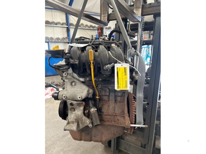 Begagnade Motor Dacia Sandero I (BS) 1.2 16V Pris € 550,00 Marginaltabell erbjuds av Autosloopbedrijf Jan Pronk B.V.
