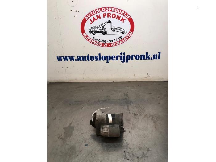 Begagnade Startmotor Renault Twingo II (CN) 1.2 16V Pris € 25,00 Marginaltabell erbjuds av Autosloopbedrijf Jan Pronk B.V.