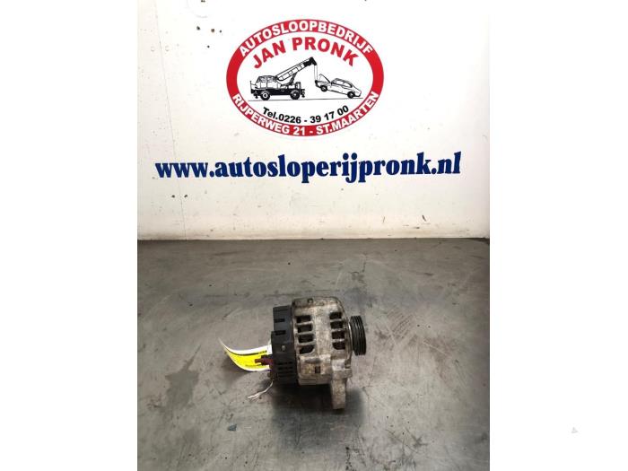 Usagé Dynamo Dacia Sandero I (BS) 1.2 16V Prix € 40,00 Règlement à la marge proposé par Autosloopbedrijf Jan Pronk B.V.