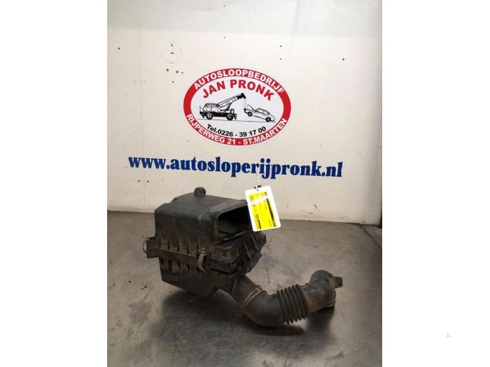 Begagnade Luftfilterhus Mitsubishi ASX 1.6 MIVEC 16V Pris € 25,00 Marginaltabell erbjuds av Autosloopbedrijf Jan Pronk B.V.