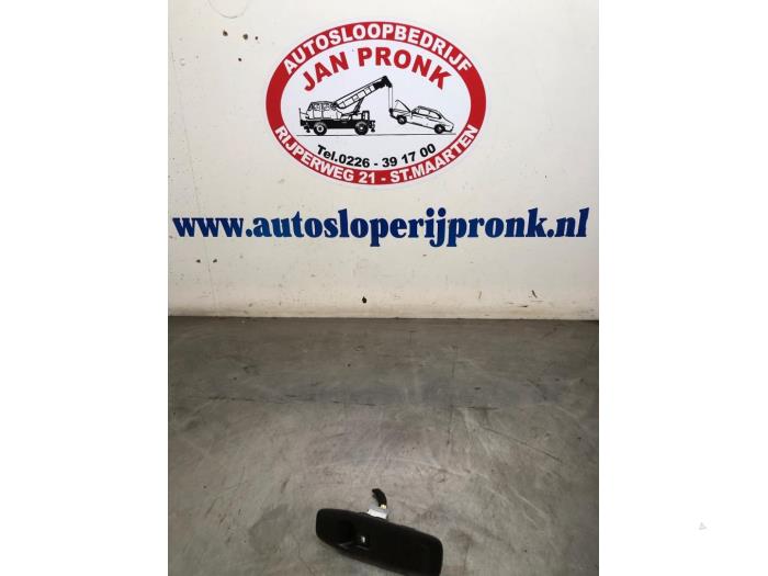 Usados Interruptor de ventanilla eléctrica Peugeot 2008 (CU) 1.2 Vti 12V PureTech 82 Precio € 15,00 Norma de margen ofrecido por Autosloopbedrijf Jan Pronk B.V.