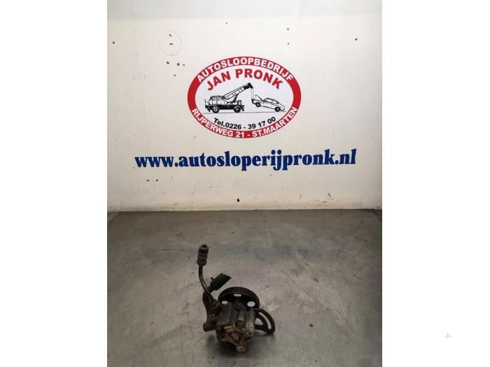 Usagé Pompe de direction Chevrolet Spark (M300) 1.0 16V Bifuel Prix € 25,00 Règlement à la marge proposé par Autosloopbedrijf Jan Pronk B.V.