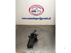 Usados Palanca de cambios Opel Meriva 1.4 Turbo 16V ecoFLEX Precio € 60,00 Norma de margen ofrecido por Autosloopbedrijf Jan Pronk B.V.