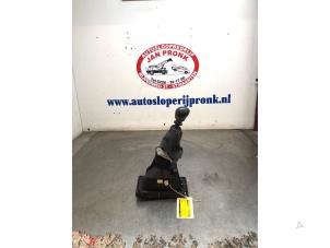Usados Palanca de cambios Renault Twingo II (CN) 1.2 Precio € 75,00 Norma de margen ofrecido por Autosloopbedrijf Jan Pronk B.V.