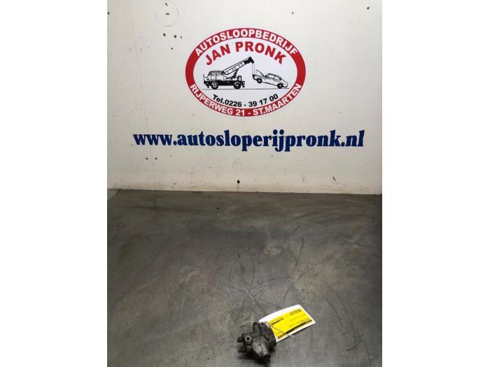 Begagnade EBD-system Toyota Corolla Verso (R10/11) 1.8 16V VVT-i Pris € 25,00 Marginaltabell erbjuds av Autosloopbedrijf Jan Pronk B.V.