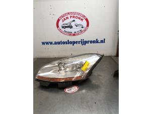 Used Headlight, left Citroen C4 Picasso (UD/UE/UF) 1.8 16V Price € 50,00 Margin scheme offered by Autosloopbedrijf Jan Pronk B.V.