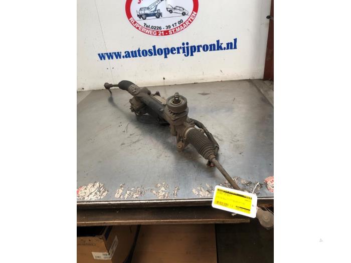 Gebrauchte Lenkgetriebe Servo Volkswagen Caddy III (2KA,2KH,2CA,2CH) 1.6 TDI 16V Preis € 75,00 Margenregelung angeboten von Autosloopbedrijf Jan Pronk B.V.