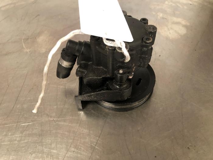 Usagé Pompe de direction Alfa Romeo 159 Sportwagon (939BX) 1.8 MPI 16V Prix € 150,00 Règlement à la marge proposé par Autosloopbedrijf Jan Pronk B.V.