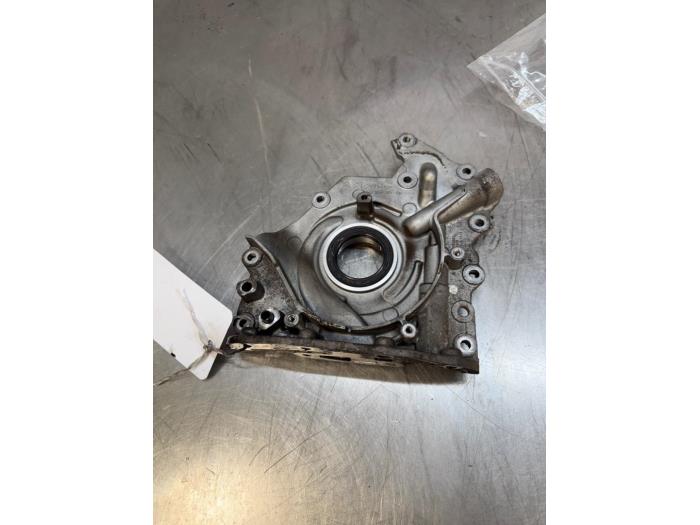 Gebrauchte Ölpumpe Volvo C30 (EK/MK) 1.6 D2 16V Preis € 40,00 Margenregelung angeboten von Autosloopbedrijf Jan Pronk B.V.