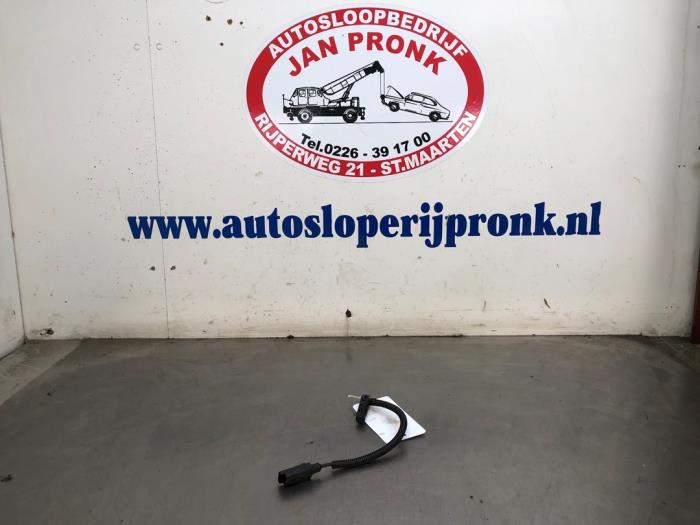 Begagnade Kamaxelsensor Volvo C30 (EK/MK) 1.6 D2 16V Pris € 25,00 Marginaltabell erbjuds av Autosloopbedrijf Jan Pronk B.V.