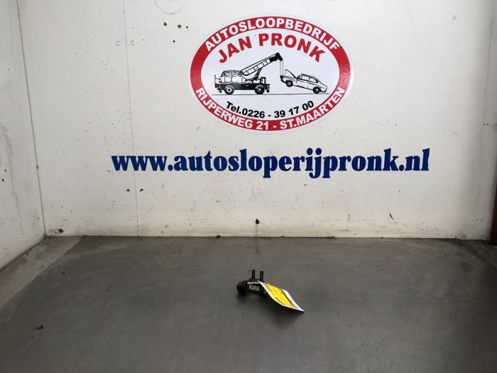 Begagnade Bränsletryckssensor Volvo C30 (EK/MK) 1.6 D2 16V Pris € 25,00 Marginaltabell erbjuds av Autosloopbedrijf Jan Pronk B.V.