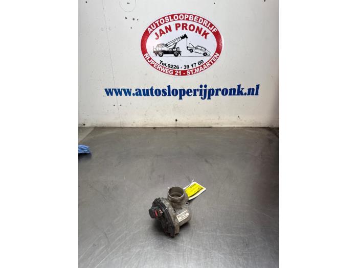 Usagé Boitier papillon Ford Fiesta 5 (JD/JH) 1.3 Prix € 35,00 Règlement à la marge proposé par Autosloopbedrijf Jan Pronk B.V.