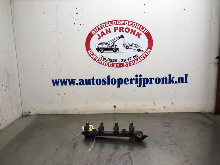 Usagé Système d'injection Volkswagen Polo III (6N2) 1.6 GTI 16V Prix € 50,00 Règlement à la marge proposé par Autosloopbedrijf Jan Pronk B.V.
