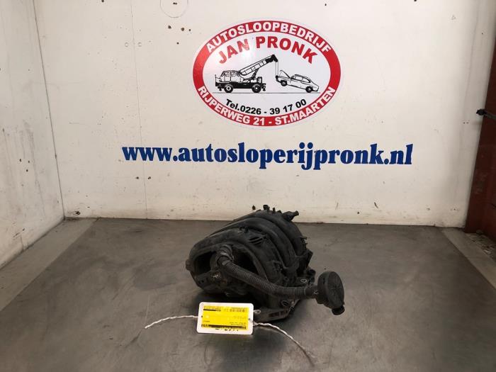 Begagnade Insugsrör Volkswagen Polo V (6R) 1.2 12V Pris € 25,00 Marginaltabell erbjuds av Autosloopbedrijf Jan Pronk B.V.