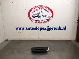 Usados Manija de puerta de 4 puertas derecha detrás Alfa Romeo 147 (937) 1.6 Twin Spark 16V Precio € 20,00 Norma de margen ofrecido por Autosloopbedrijf Jan Pronk B.V.