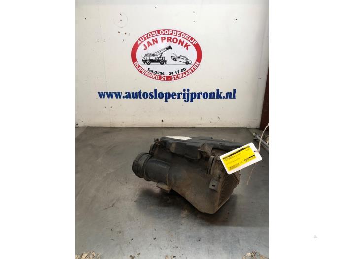 Begagnade Luftfilterhus Toyota Land Cruiser (J12) 3.0 D-4D 16V Pris € 50,00 Marginaltabell erbjuds av Autosloopbedrijf Jan Pronk B.V.