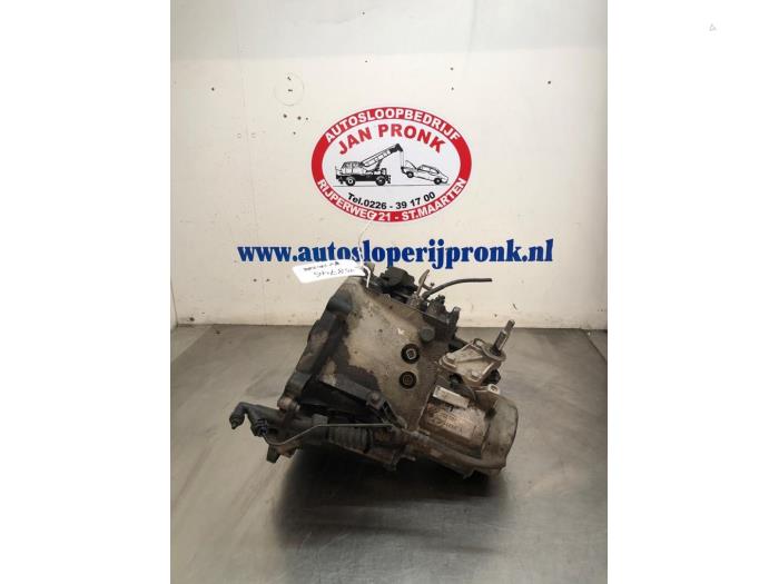 Gebrauchte Getriebe Peugeot Partner (GC/GF/GG/GJ/GK) 1.6 HDI 90 Preis € 250,00 Margenregelung angeboten von Autosloopbedrijf Jan Pronk B.V.
