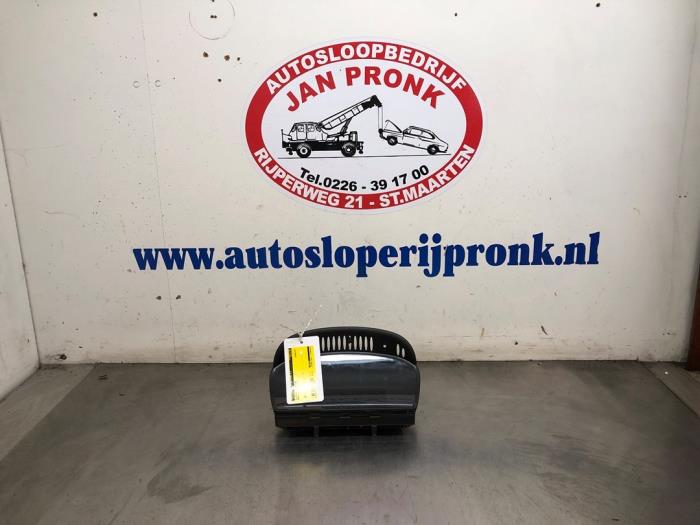 Begagnade Innerdisplay BMW 5 serie (E60) 520i 24V Pris € 35,00 Marginaltabell erbjuds av Autosloopbedrijf Jan Pronk B.V.