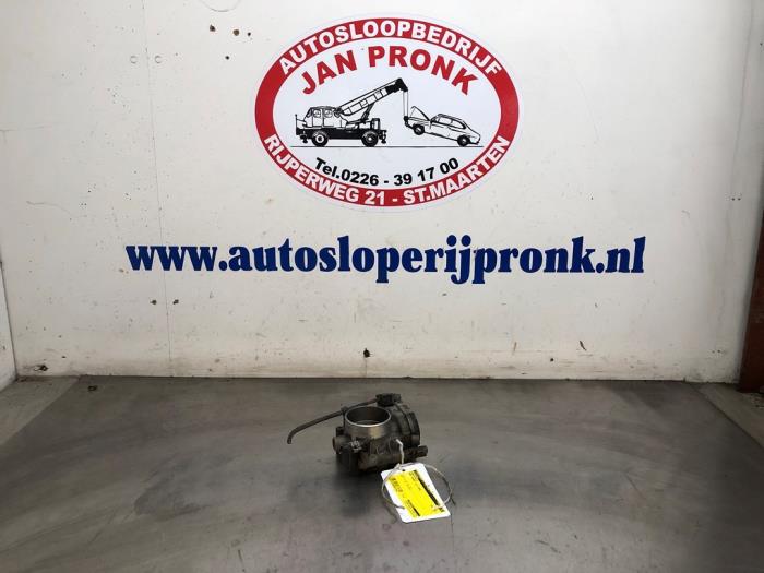 Używane Przepustnica Ford Mondeo III Wagon 1.8 16V SCI Cena € 75,00 Procedura marży oferowane przez Autosloopbedrijf Jan Pronk B.V.