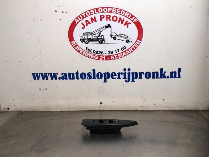 Usados Interruptor de ventanilla eléctrica Subaru Legacy Wagon (BR) 2.0 D 16V Precio € 40,00 Norma de margen ofrecido por Autosloopbedrijf Jan Pronk B.V.