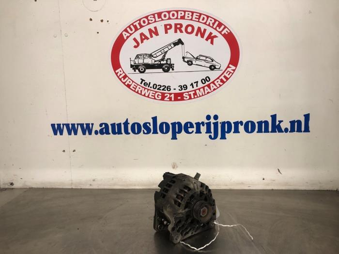Used Dynamo Volkswagen Polo IV (9N1/2/3) 1.2 12V Price € 40,00 Margin scheme offered by Autosloopbedrijf Jan Pronk B.V.