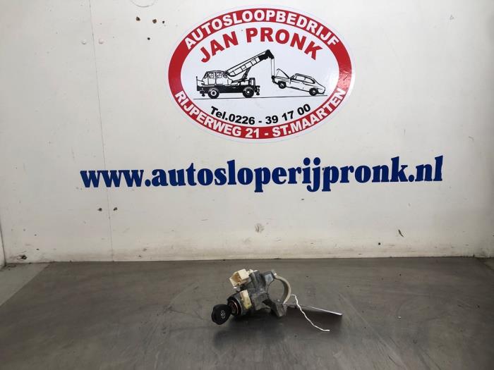 Używane Stacyjka + Kluczyk Toyota Auris (E15) 1.6 Dual VVT-i 16V Cena € 50,00 Procedura marży oferowane przez Autosloopbedrijf Jan Pronk B.V.