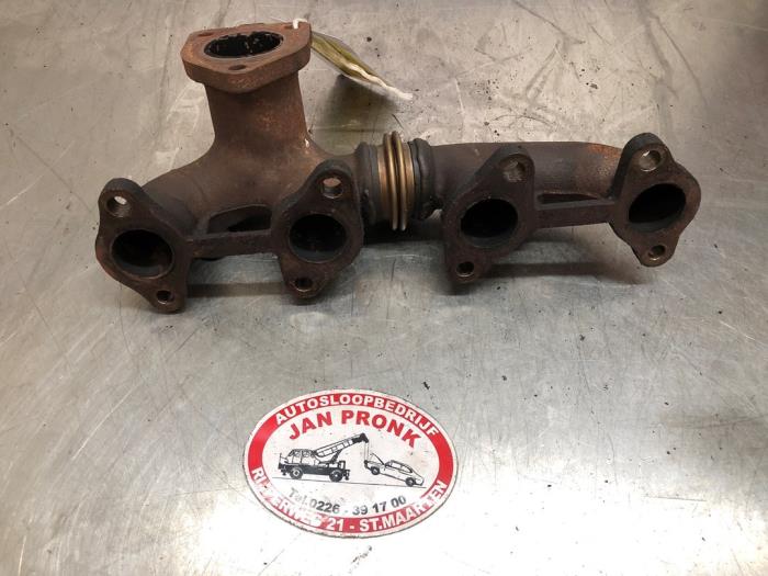 Gebrauchte Abgaskrümmer Toyota Land Cruiser (J12) 3.0 D-4D 16V Preis € 50,00 Margenregelung angeboten von Autosloopbedrijf Jan Pronk B.V.