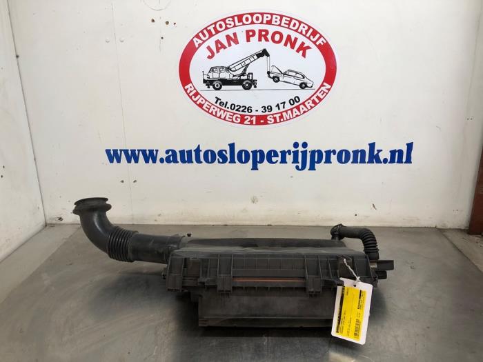 Gebrauchte Luftfiltergehäuse Mercedes Vito (639.7) 2.2 113 CDI 16V Euro 5 Preis € 40,00 Margenregelung angeboten von Autosloopbedrijf Jan Pronk B.V.