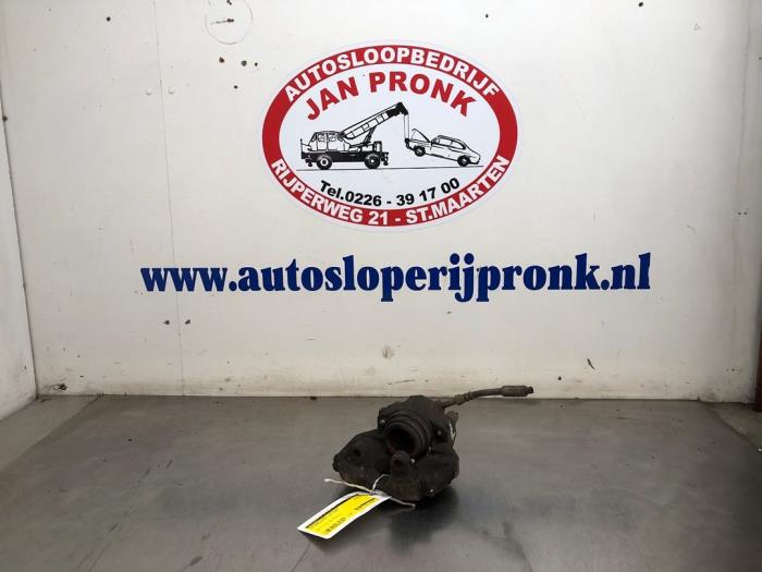 Gebrauchte Bremszange links vorne Volkswagen Transporter T5 2.5 TDi PF Preis € 40,00 Margenregelung angeboten von Autosloopbedrijf Jan Pronk B.V.