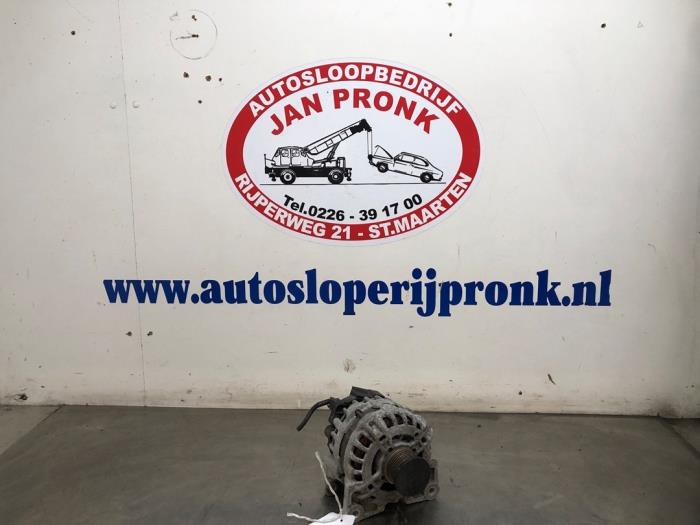 Begagnade Dynamo Renault Clio IV Estate/Grandtour (7R) 0.9 Energy TCE 12V Pris € 40,00 Marginaltabell erbjuds av Autosloopbedrijf Jan Pronk B.V.