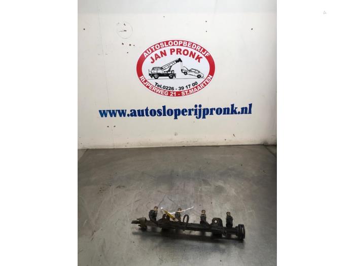 Usagé Système d'injection Kia Sportage (JE) 2.0 CVVT 16V 4x2 Prix € 40,00 Règlement à la marge proposé par Autosloopbedrijf Jan Pronk B.V.