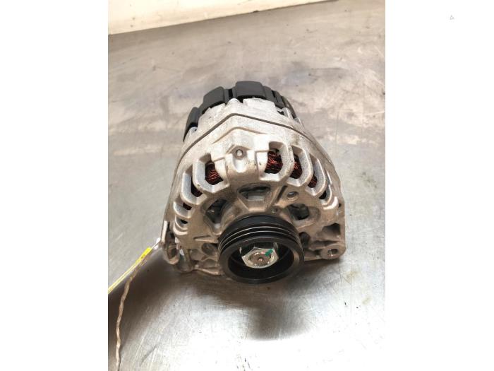 Dynamo van een Renault Twingo (C06) 1.2 16V 2002
